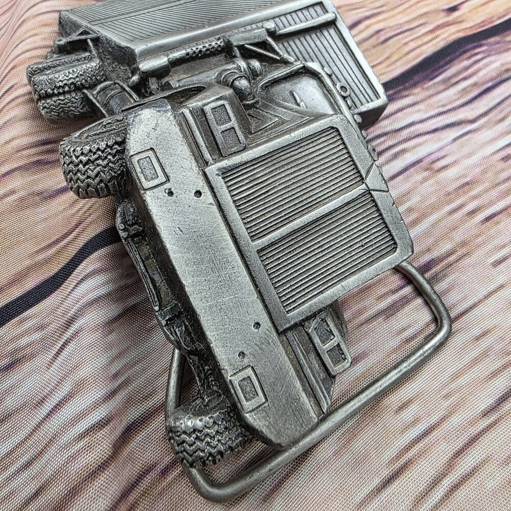Vintage 1978 Indiana Metal Craft Truck Belt Buckle Semi Tractor Pewter USA - Picture 4 of 10